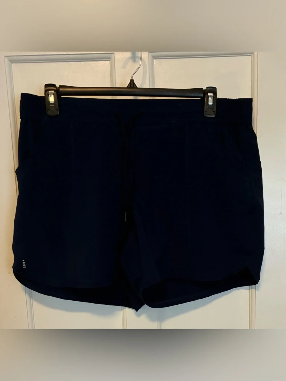 Lands' End Women's Navy Blue Athletic Shorts - Picture 1 of 3
